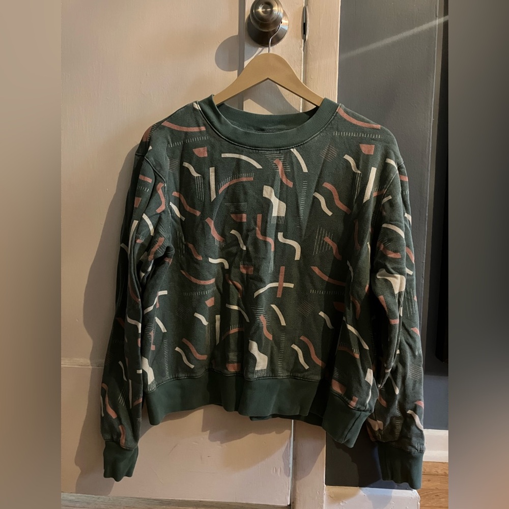 North of West funky sweatshirt size L